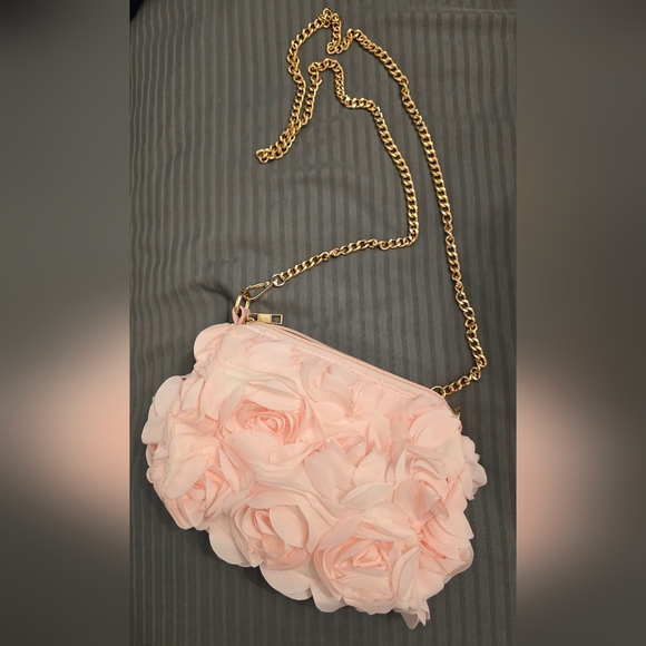 Soft Pink Floral Women's Clutch Shoulder purse - Picture 3 of 9